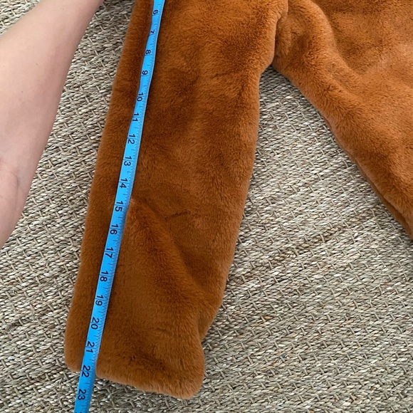 Teddy Bear Faux fur coat. Brown, new with tags. - Picture 5 of 6
